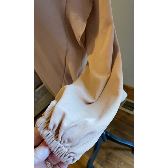 Shein Blouse Plus Size XL Tan Faux Wrap Style w/ Ruffle Hi Low Hem Travel Top - Picture 4 of 9